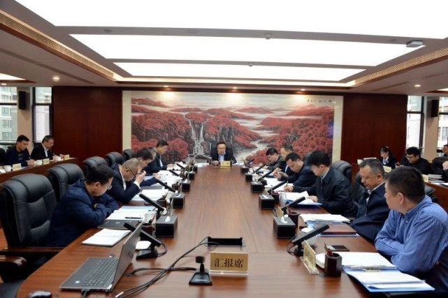 坚定信念 凝聚共识 经开区传达学习全国两会精