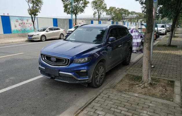 19款吉利博越来了,颜值更高,尺寸更大!