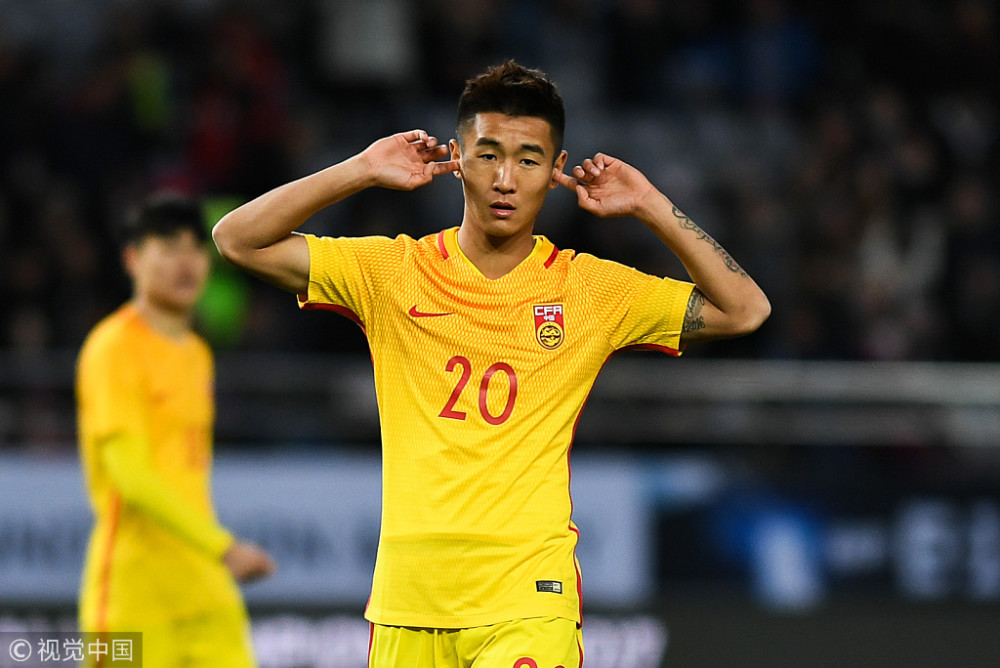 近万评论!韦世豪微博被网友攻陷 一细节证大心