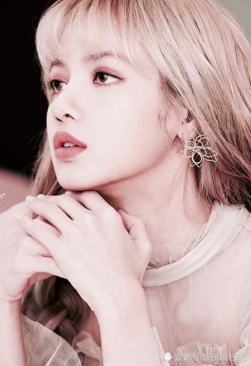 第一神颜lisa旧照,未出道时竟长这个样子?看完全网都有希望