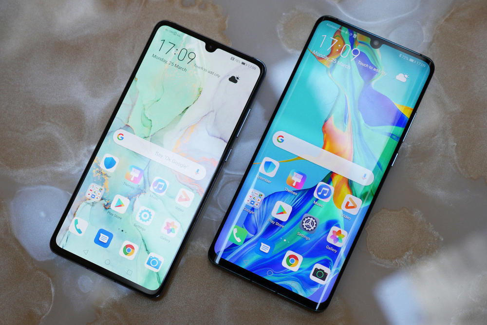 华为P30（左）/华为P30 Pro（右）