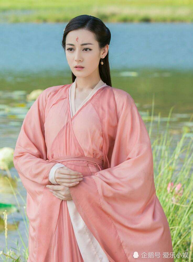 最美的28岁女星,祝绪丹上榜,迪丽热巴第2,第一美如天仙