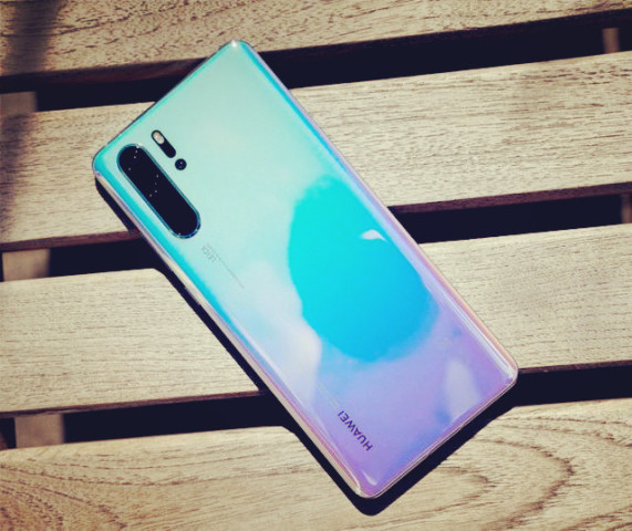 一个月工资,买华为P30Pro还是苹果XR?三类网