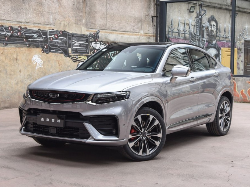 吉利fy11到店,2.0t 8at,价格曝光,年轻人也心动了