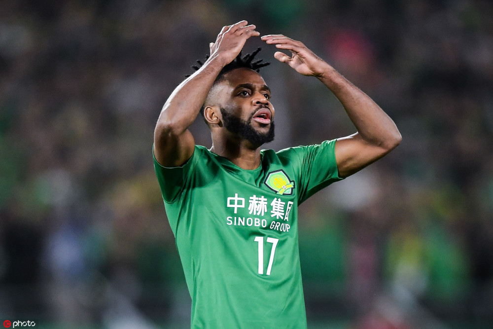 施密特:于大宝在中后卫上踢得很开心 张玉宁侯