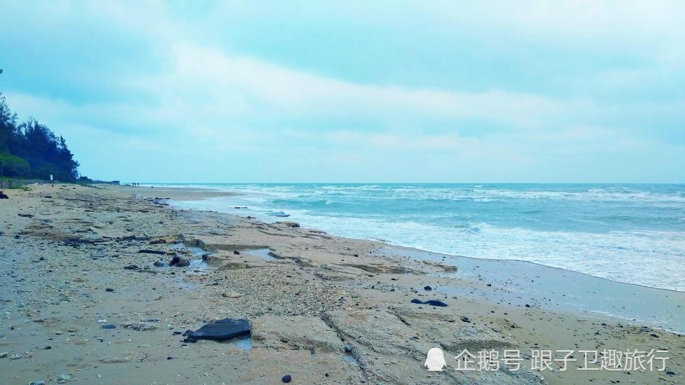 中國北部灣海域上的秘境,太陽由海面正中升起,被譽為日出海岸