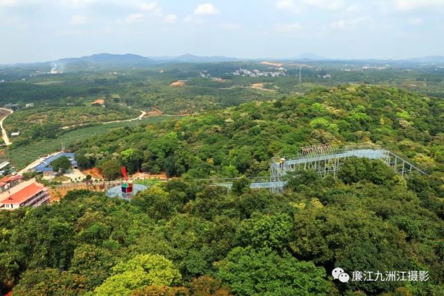 廉江市谢鞋山玻璃桥是您周末的选择