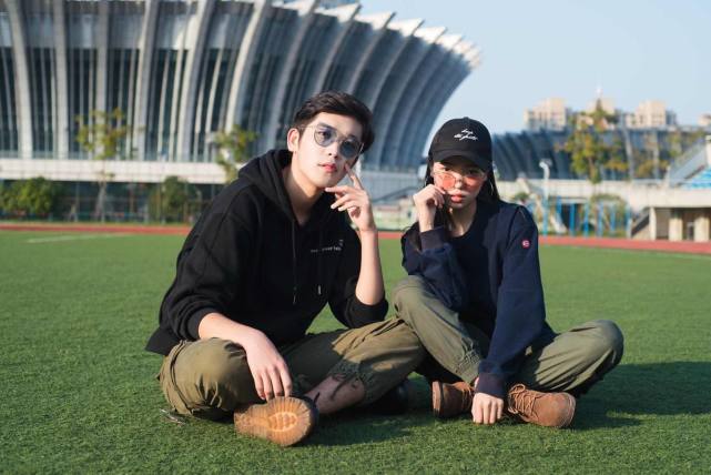 十二星座女跟哪个星座的男生恋爱,往往很难修成正果?同情水瓶