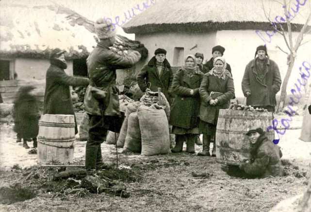 首先就是1932年的烏克蘭大饑荒.