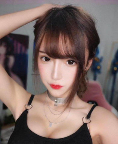 斗鱼女主播吃相难看!"明码标价"割韭菜,超火预定线下聚餐名额