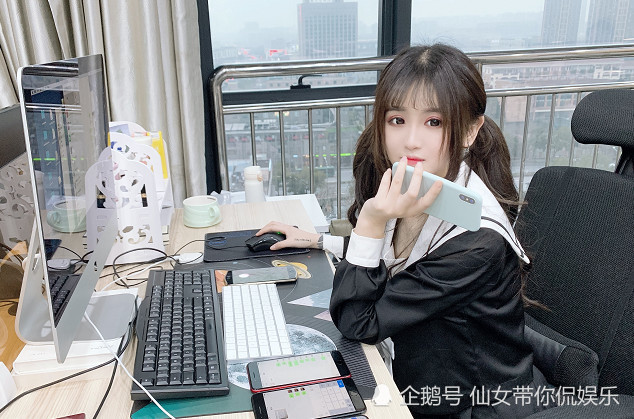 快手女生粉丝排名_快手粉丝量最高的七位女主播,本山老师女儿球球排