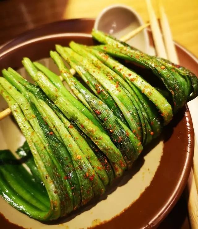 火锅,烤串,金针菇,韭菜,鱿鱼