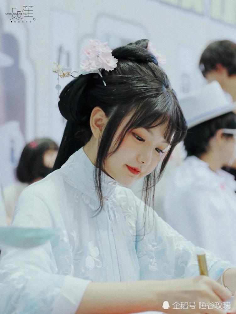 双笙的《心做乚》已成冷门歌曲,这首新歌虐到