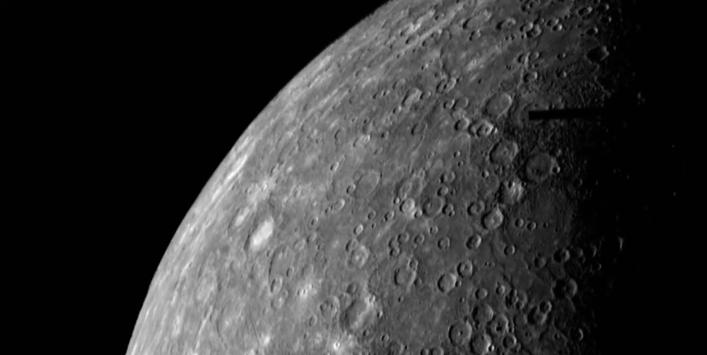 水星表面温度超400℃看不见一滴水,却拥有大量冰山,求解?