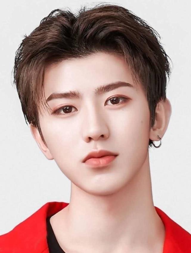 盘点娱乐圈有卧蚕的八大男星,看看谁最帅气?