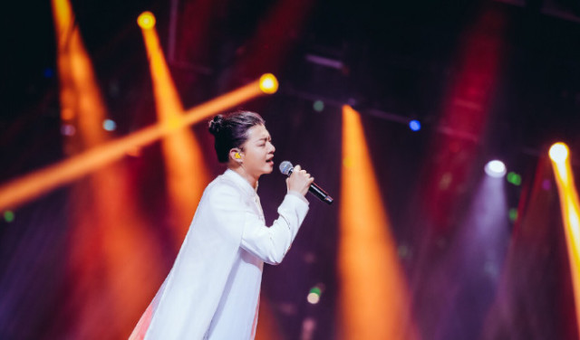 霍尊晒运动健身照,力证肌肉男形象,俊秀脸和身材真的符合吗?