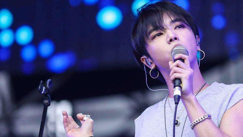 华晨宇的初恋女友曝光,得知她的真实身份