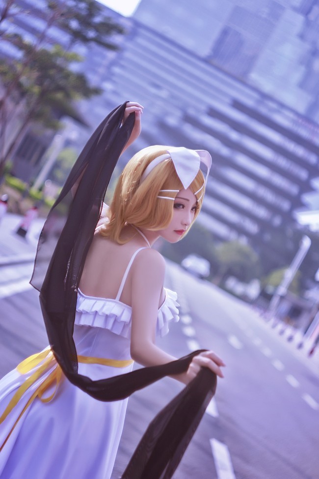 未成年cos小兔子,楚楚可怜惹人爱,网友:那也不能穿睡衣啊!