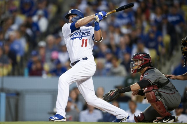 道奇队主场迎战响尾蛇系列赛第三场,在彼得森,贝林杰带领之下,道奇队