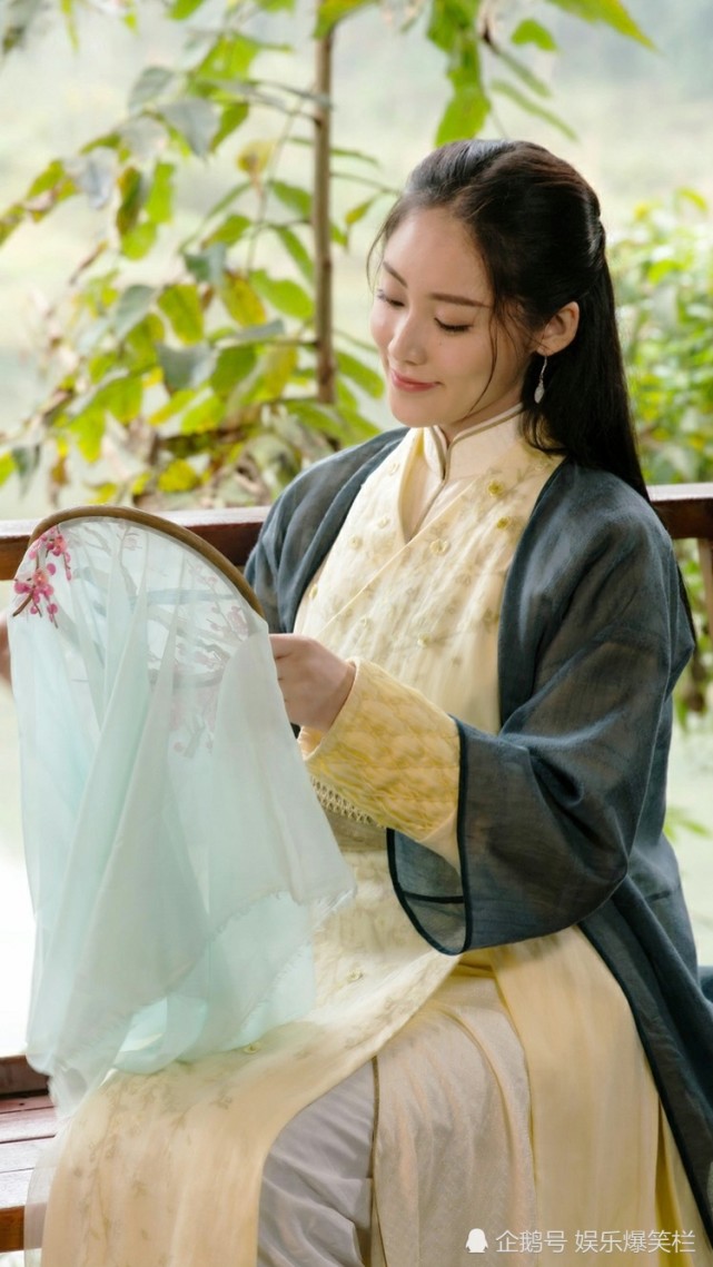 (图为七师姐木柚,荣梓希饰演)这是《将夜》第一部里书院的三师姐余帘