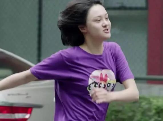 郑爽|整容后遗症？郑爽近照瘦到不敢认，法令纹明显脸部凹陷太僵了