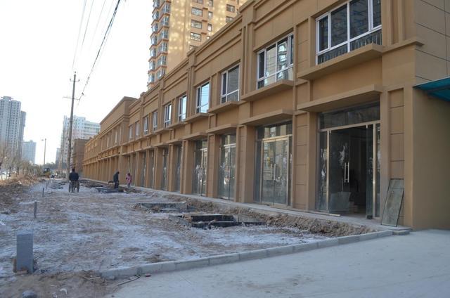 这种房子不要买,公摊面积大了好几平,多花不少