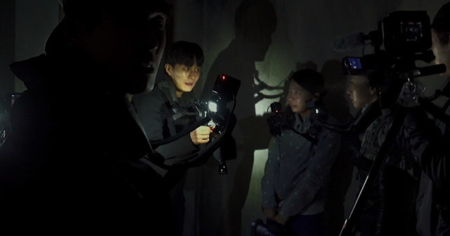 猫都嫌弃的鱼罐头,余小c直播吃了!还没哭着说完评价就走了?