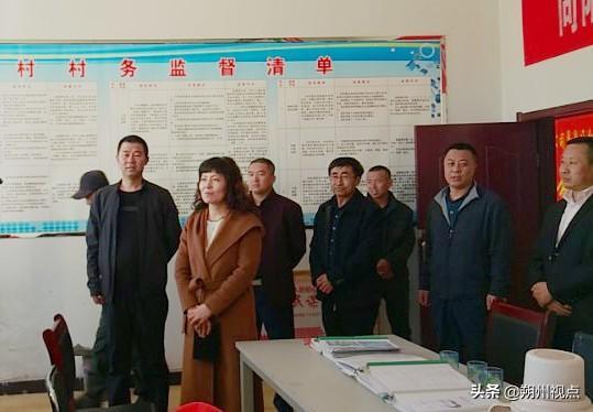 朔州市平鲁区委副书记苑冬梅深入农村开展 "入企进村"服务活动