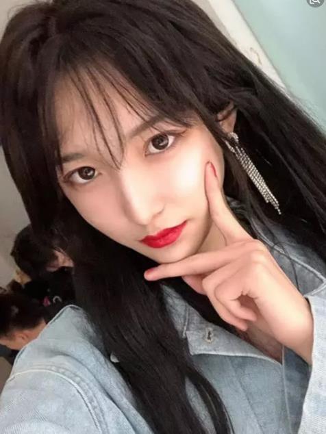 艾比上厕所有谁注意到他进的竟是女厕网友有性别认知障碍