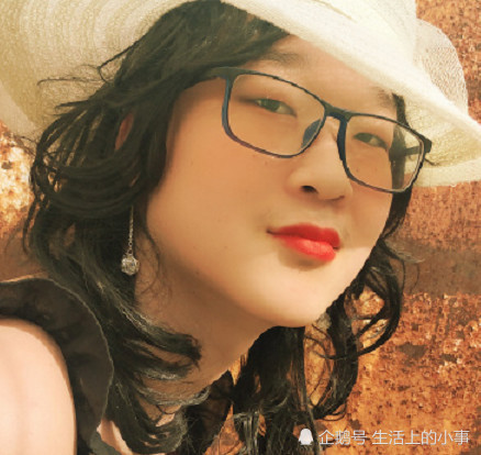 网红郭乐乐化身"女装大佬",红唇长发太性感,小可爱要回归!