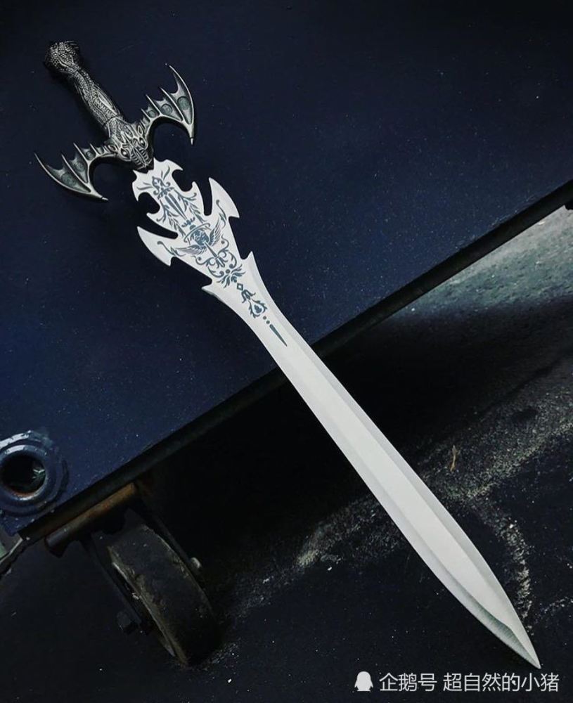 蝠王剑:丧尸最为惧怕的一类生物就是蝙蝠了,在多数的时候蝙蝠对于一些