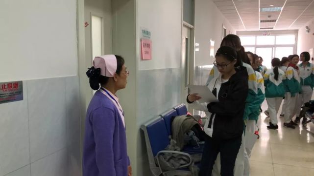 据了解,今年高考体检项目包括眼科,内科,外科,放射和肝功能等项检查.