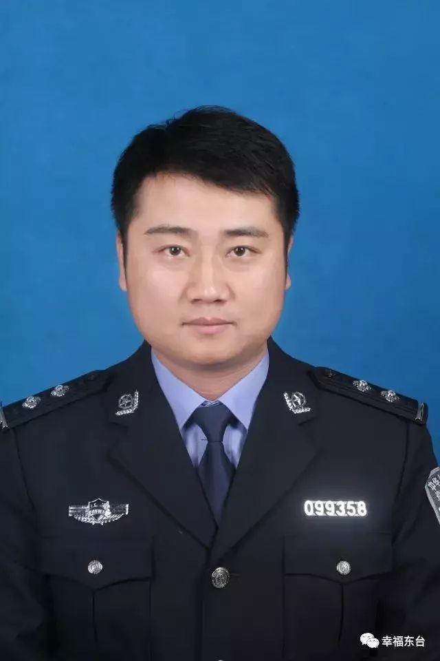 路上29岁民警丁玮4,去年,东台民警戴鹏牺牲;今年,他的女儿出生了……3