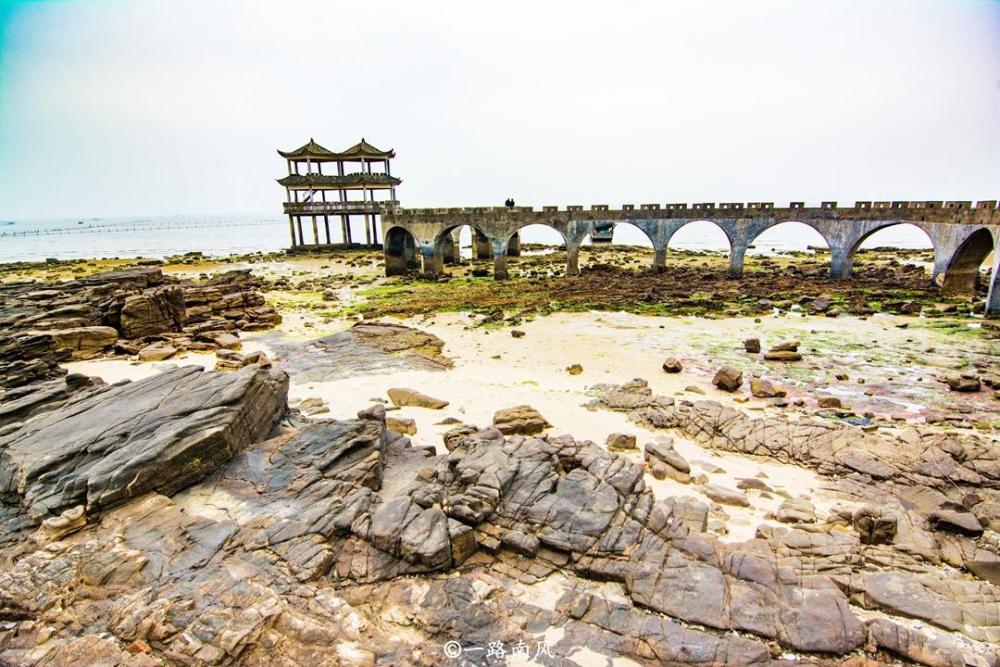 广西这座渔村布满奇形怪状的石头,一直免费却游人罕至!