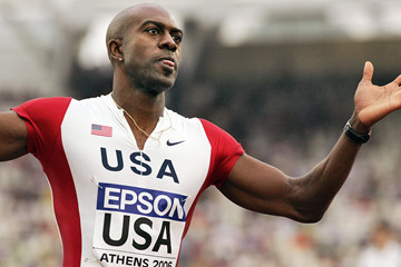 但该项目历史第一人毫无争议,美国名将摩西是跨栏之王,他在1977年至