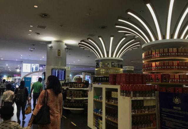 全球机场货物吞排名_全球货运量最大机场:能处理500万吨货物的香港赤腊