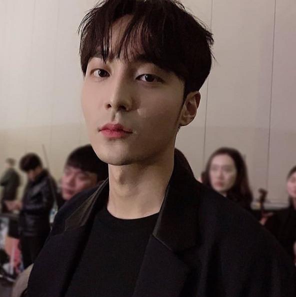 郑俊英聊天群金姓艺人确定 歌手roykim被警方传唤