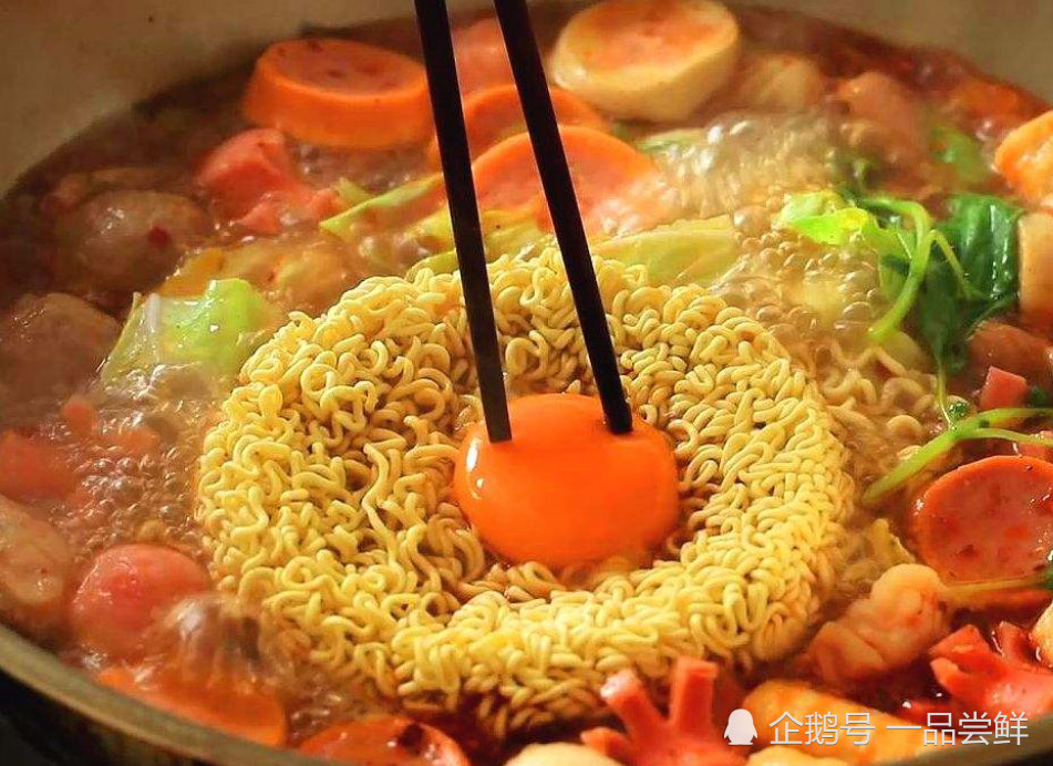 方便面泡多久口感最佳?很多人忽略包装上的答