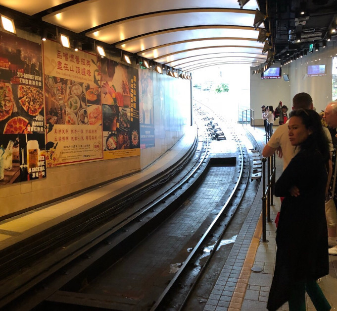 最不像本地的香港上班族:白天在香港掙錢,晚上出海關到深圳租房