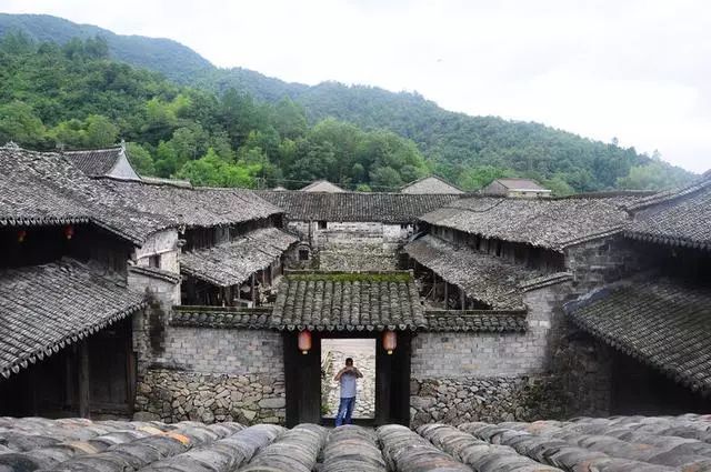 探村浙江三门|东屏古村,四面有山皆入画,一年无日不看潮