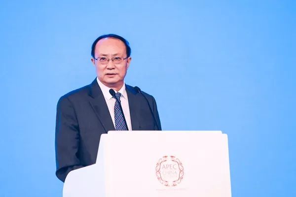 余斌:学习马克思主义经典著作的体会