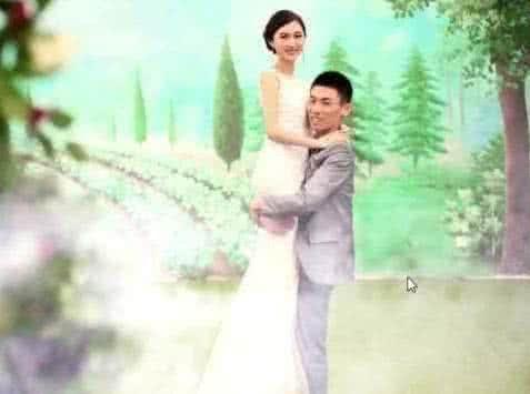 旭旭宝宝与茜皇外出遇上水友害羞挡脸,韩茜茜:全场由任公子买单