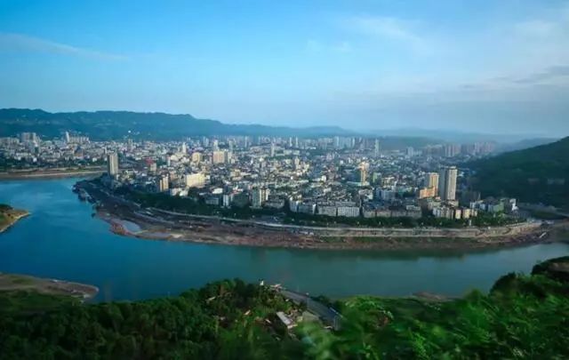 作为一座历史悠久的城市,宜宾也有许多镌刻着历史印记的叫法,比如叙州