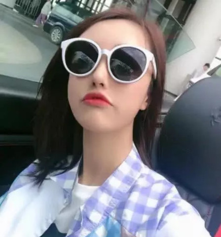 快手一姐成"丧家犬",无处可去的她引全网黑,仙洋:有本事@我