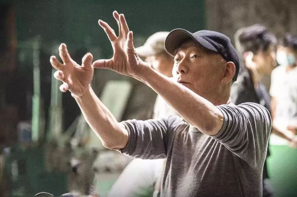 被尊称为"八爷"的袁和平,之前在采访中对我说,她到好莱坞拍《黑客帝国