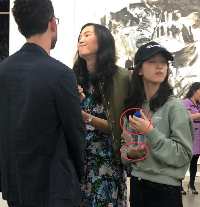 网曝刘强东奶茶妹妹即将宣布离婚?京东副总裁