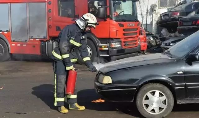 汽車自燃如何防範一起來看看最全汽車防自燃攻略