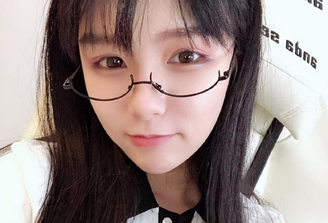 lol笑笑感慨:如果慧慧现在回德云色,或许会原谅她!