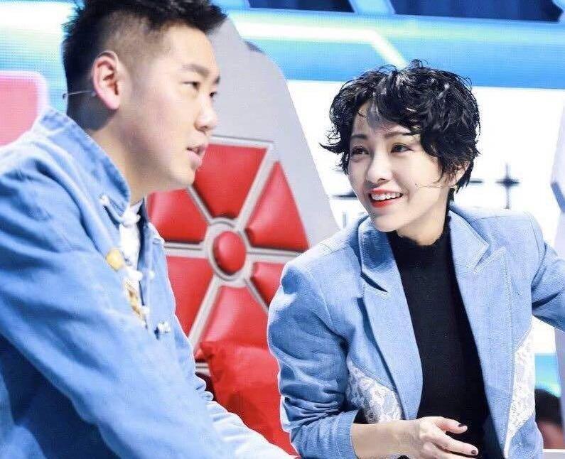 魏坤琳,王昱珩,鲍云,韩雪