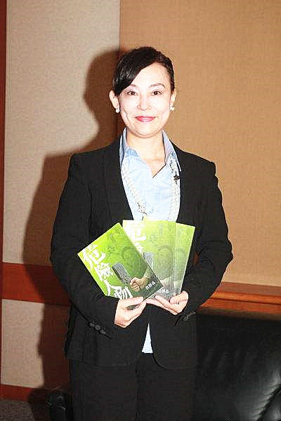 陈百强父亲去世,百强唯一女友写诗哀悼:心乱亿故人,怀念陈爸爸